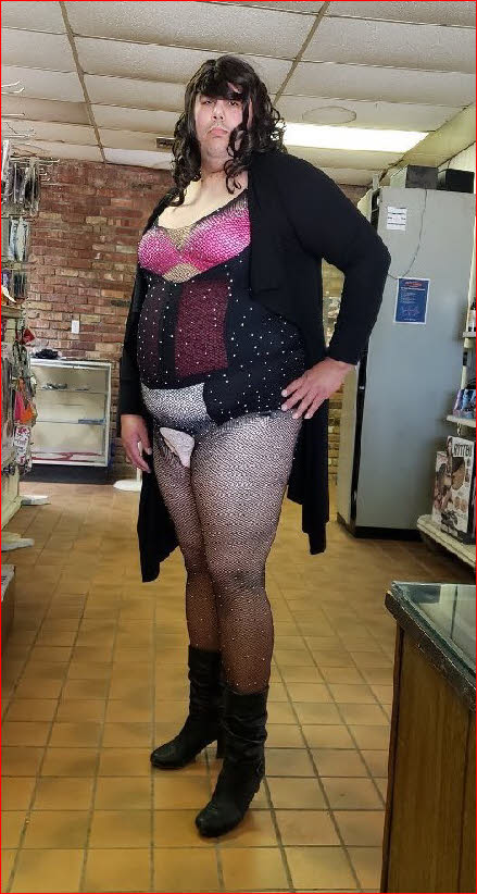 Kansas sissy Leah hangs out in local sex shop