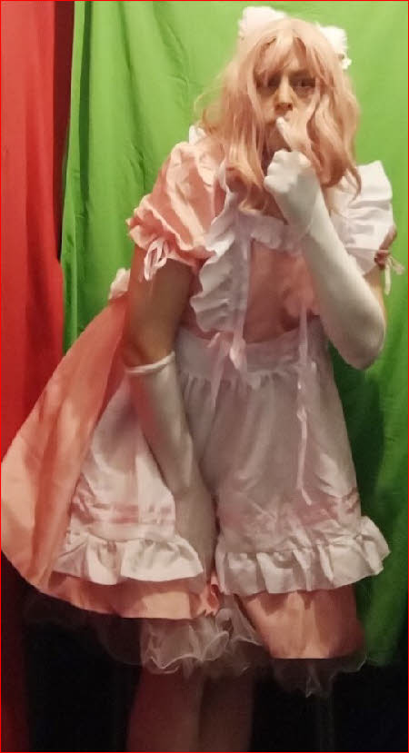 Failed husband Gina in sissy attire