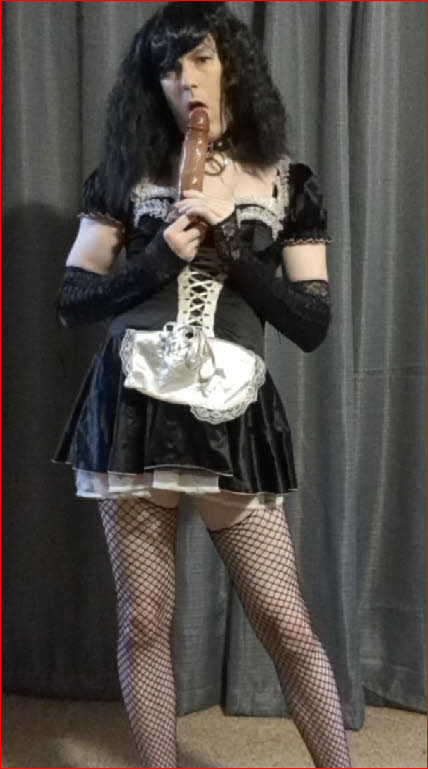 Cross-dressing maid Beverly loves to play with big black dildos