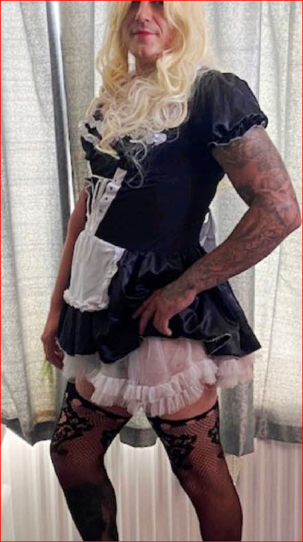 Sissy maid Samantha in French maid uniform